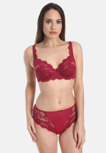 Quality women lingerie/ Sassa underwired Bra
