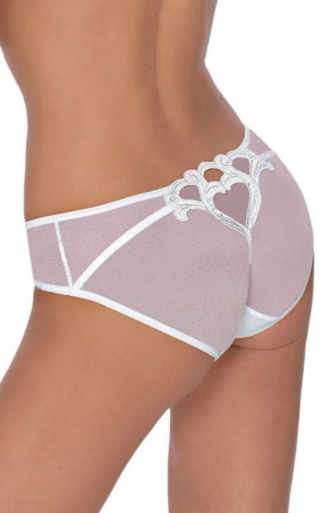 roza_lica_brief_white_back_closeup.jpg