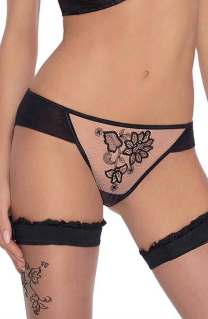 roza_mehendi_brief_black_closeup.jpg